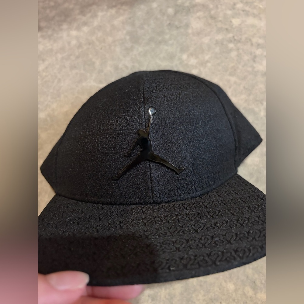 Jordan hat - Picture 2 of 4